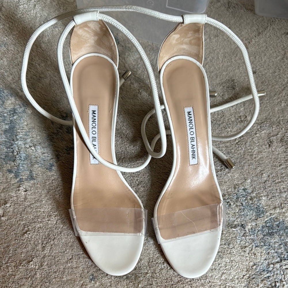 Manolo Blahnik White Heels with Stiletto Design